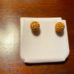 925 1M Gold tone pierced earrings